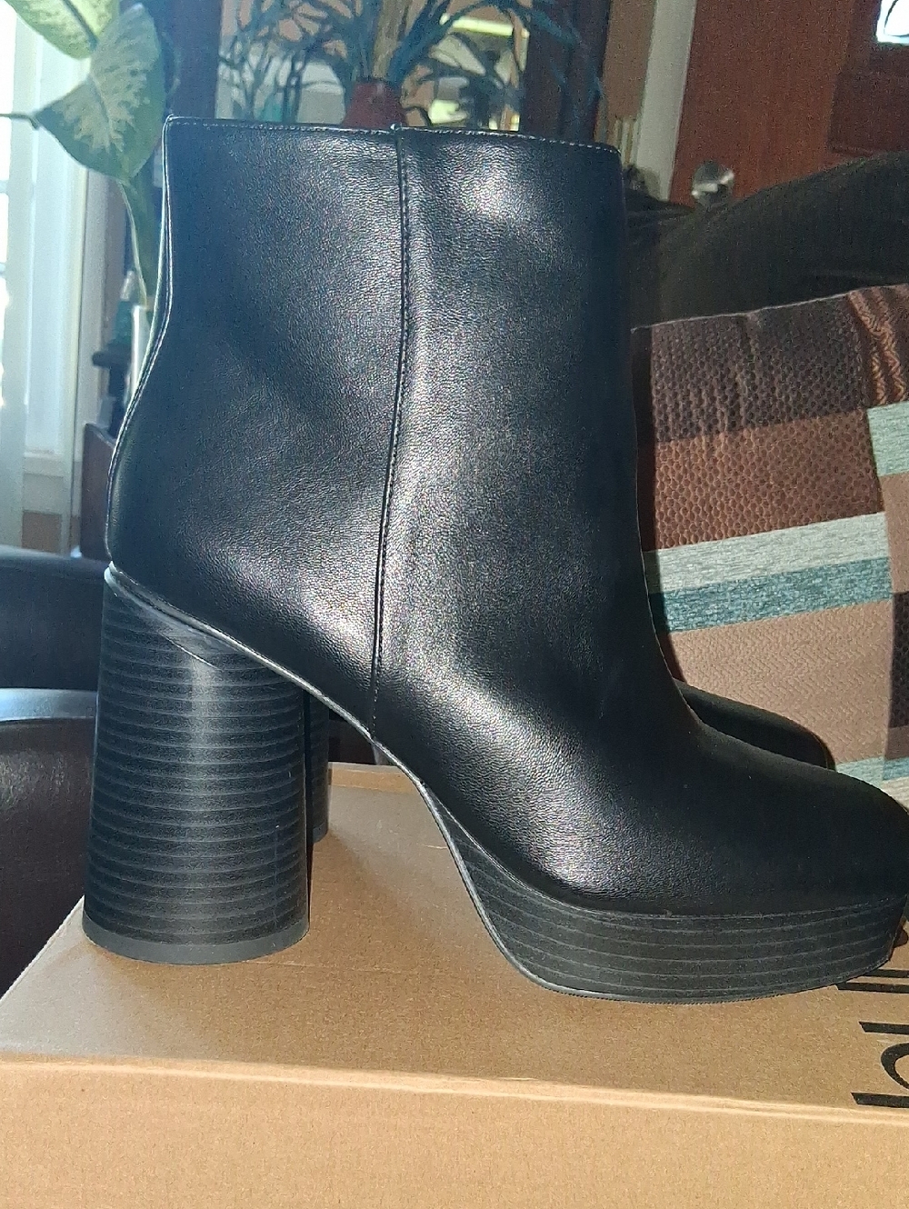 Classic Black Women's Platform Ankle Boots 10